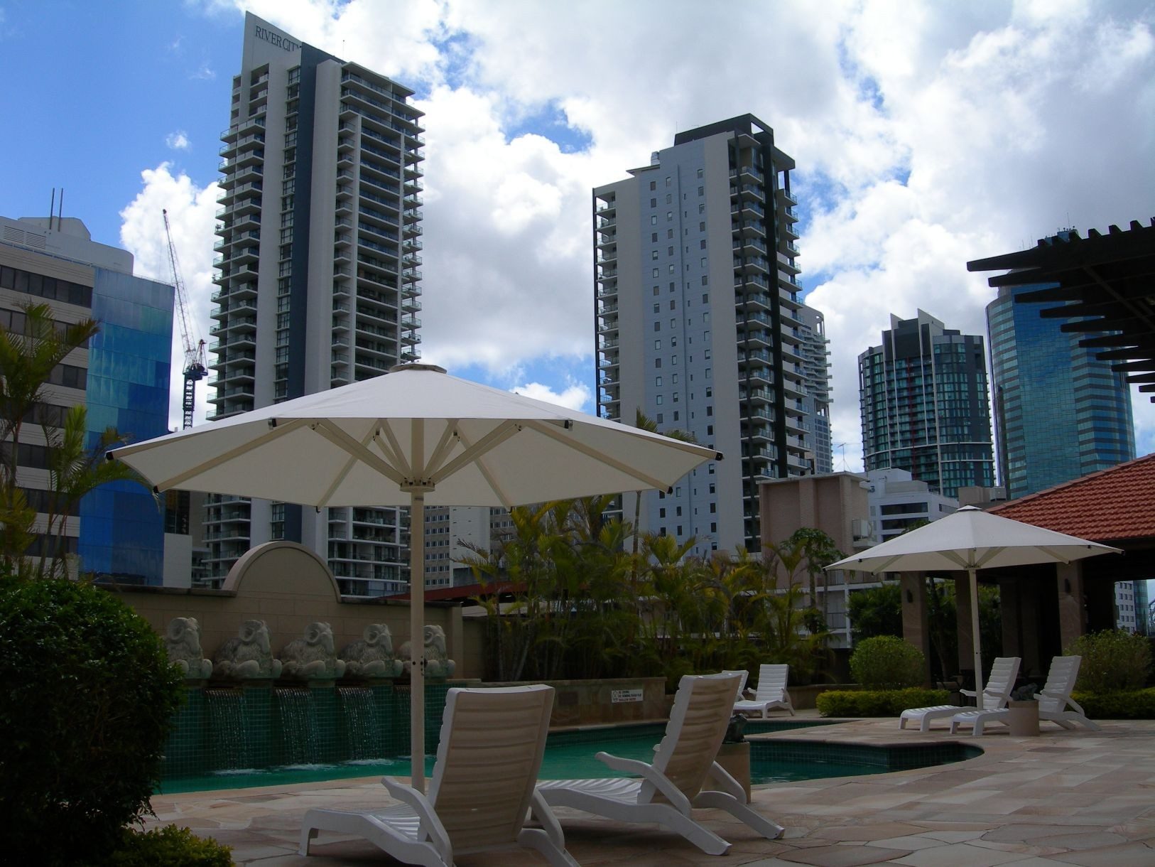 UltraShade Heavy Duty Umbrella