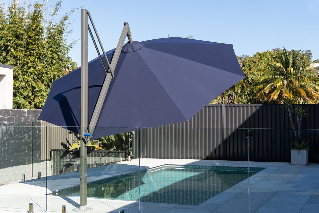 Revolvashade Deluxe Cantilever