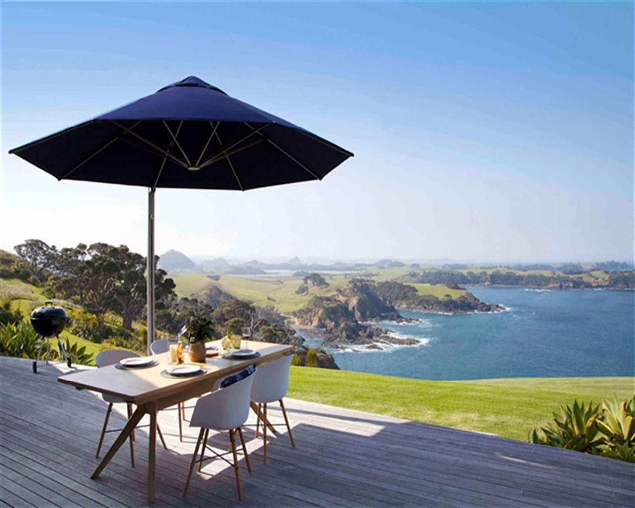 Shadowspec Serenity™ Rotating Cantilever Umbrella