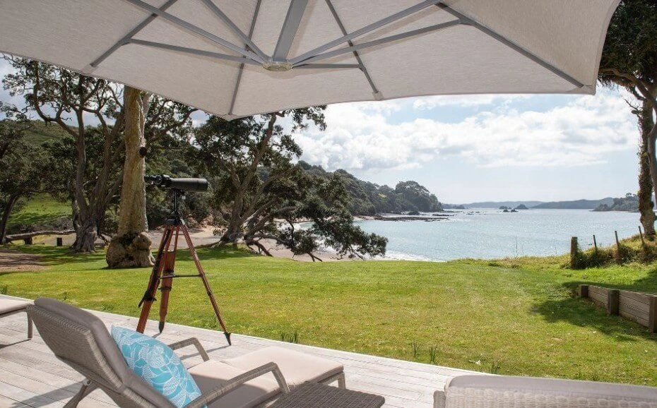 Sceneric outdoor patio