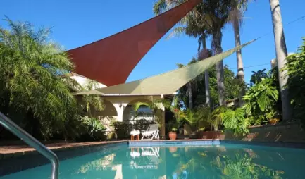 outdoor shade sail pool