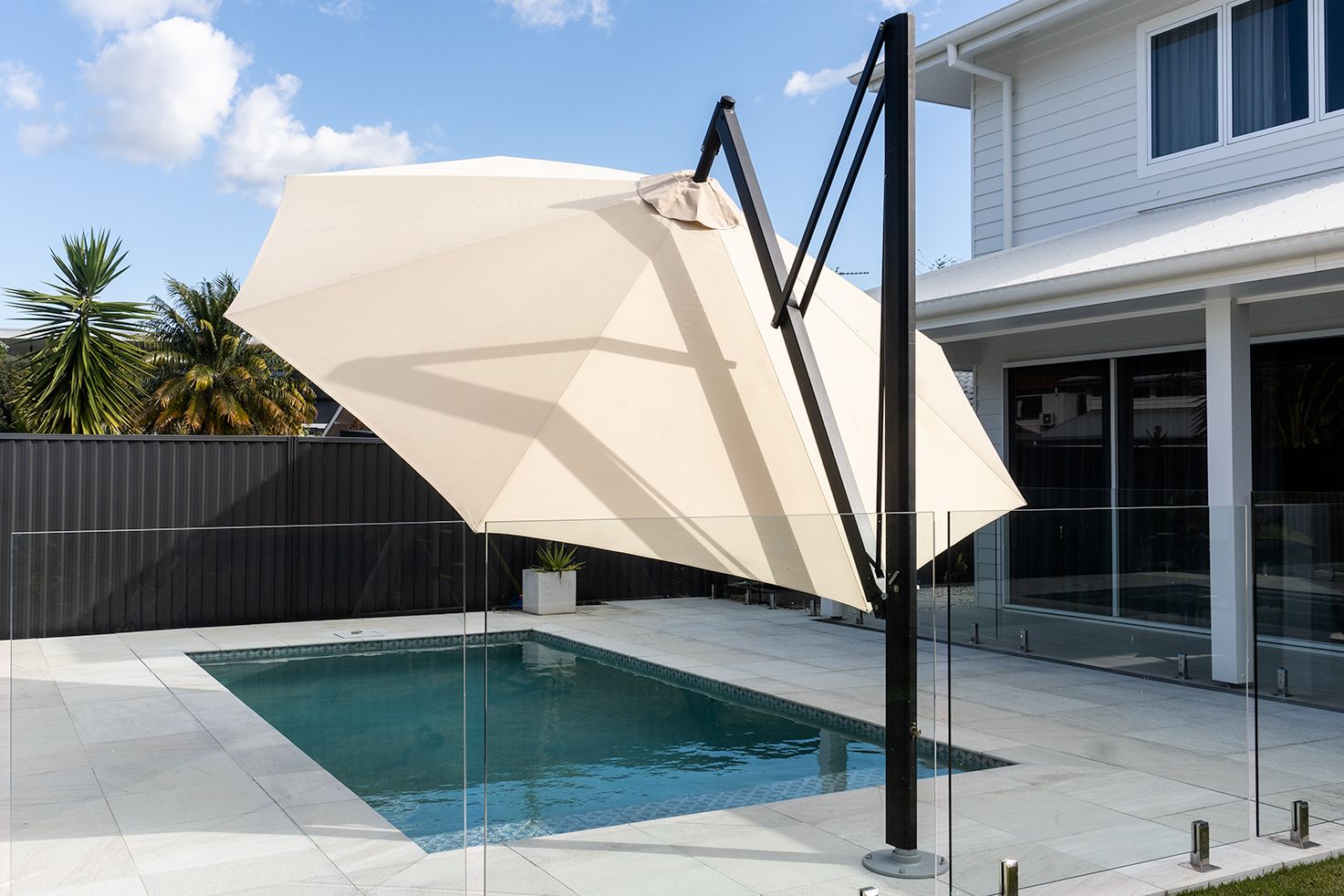 Shadowspec Serenity Cantilever Umbrella